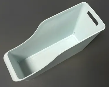 100均の『ラッセバスケット A4スタンド ライトブルー』が書類の整理に便利！ 