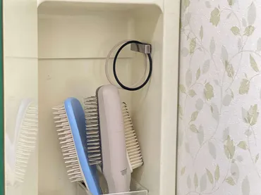 使ってない人損してる！【セリア】ステンレスヘアゴムホルダー「あれ、どこいった？」ストレスから卒業！意外な「○○ホルダー」が神 