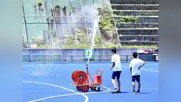 暑さ対策に陸連が本気、「対策不十分なら主催しない」…高校総体ではあの手この手で選手守る : 読売新聞