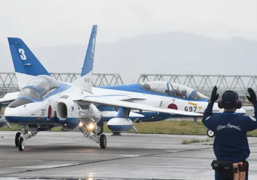 ブルーインパルス、展示飛行中止の経緯は? 隊長が「苦渋の判断」