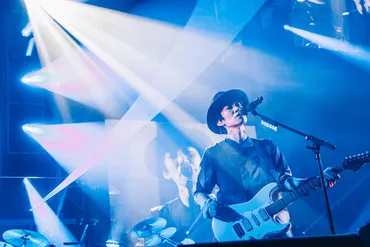 スピッツが6年半ぶりの日本武道館に作り出した゛ひみつスタジオ゛ 