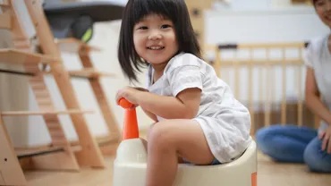 保育士監修】おむつは何歳まで使う？卒業の目安やトイトレの進め方を解説 
