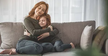 子どもの自立を育む「甘え」の力とは？～親が知っておくべき子育て術を徹底解説！～甘えと自立のバランス：子どもを健やかに育むために