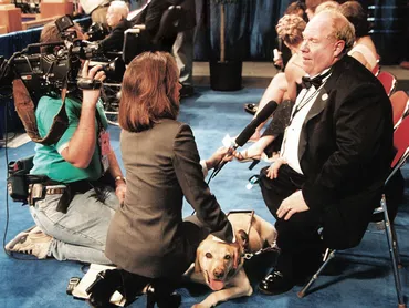 盲導犬ローゼルが盲目のパートナーの世界貿易センターからの脱出を助けた