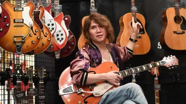 45年越しの奇跡！グレッチギターが繋いだ音楽の絆とは？ランディ・バックマンとTAKESHI、感動の再会劇