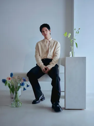 JO1金城碧海、ファッションと自己表現への挑戦！進化し続ける魅力とは？金城碧海、ELLE、Oggi、ファッション、ジュエリー、スニーカー、デビュー5周年