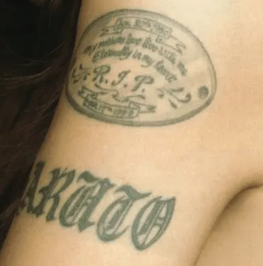 安室奈美恵のタトゥーの意味と秘めた思いとは？ 