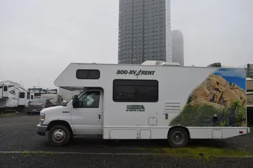 キャンピングカーで旅する自由！ アメリカ大陸横断からオーストラリア冒険まで？キャンピングカー旅行の魅力と注意点、アメリカ・オーストラリア冒険記