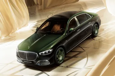 V12エンジンを初搭載した名車「マイバッハ・ツェッペリン」をオマージュしたボディカラーとエンブレムを纏うメルセデス・マイバッハSクラスの特別限定モデルが登場