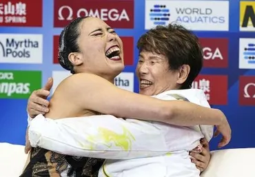 2冠の乾、支えた井村コーチ 二人三脚で偉業を達成:山陽新聞デジタル