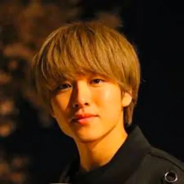 ウマヅラビデオで人気のYouTuber ウマヅラ(青柳 裕也)さんのプロフィール!名前や生年月日、年齢や素顔に身長や体重など情報満載のプロフィール!年収・収益も大予測!