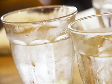 お水をお冷と言う由来は?お冷の言葉の由来と意味