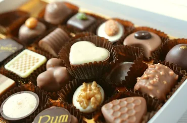 何色のチョコが一番美味しいのか? ― チョコレートの色からみる分類