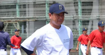 甲子園へ」古豪復活に意欲 豊田さん、母校・武相高監督に 西武の山川選手ら大学で育成 /神奈川