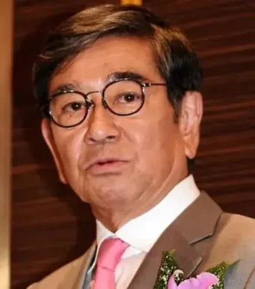 2024現在】石坂浩二は今何してる?俳優&趣味の仕事で活躍中!再婚相手の妻とも仲良く生活!画像 – あの人の今(芸能人)