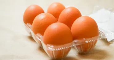 卵は常温保存?冷蔵保存?安全に食べられる賞味期限など、卵の保存方法を紹介