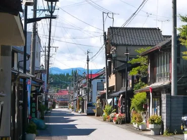 玖珠町で『すずめの戸締り』の聖地や゛日本一小さな城下町゛を巡る映えデート